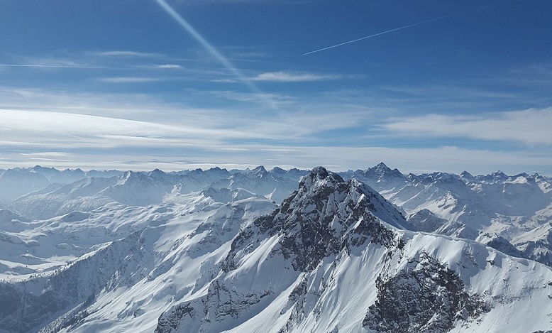 dreams-about-mountains-meaning-and-symbolism